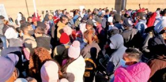 EU recibe a primeros solicitantes de asilo