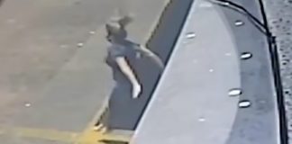 Mujer salta de edificio para escapar de violador