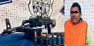 Intenta matar a policía en percance vial; acusan