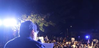 Empieza campaña González Mocken enseguida de casa de Juan Gabriel