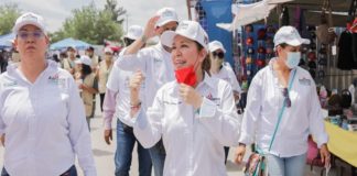 Respaldan a Adriana Fuentes habitantes del Km. 20