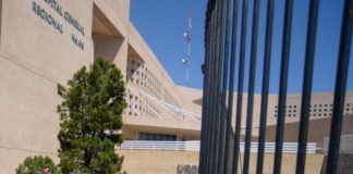 Balean a tres personas afuera del IMSS 66