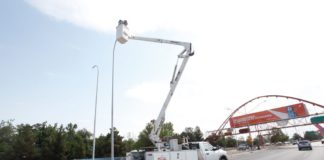 Instalan luminarias del programa Juárez iluminado en las colonias Córdova Américas y Los Naranjos