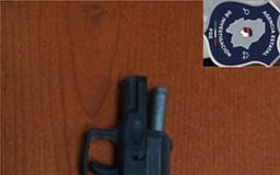 Arresta la AEI a dos personas con arma de fuego