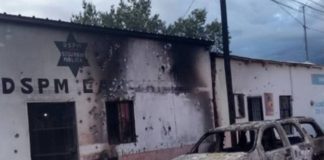 Comandancia en Carichí, destruida; agente resulta herido