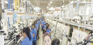 Vacunarán 50 mil empleados y colaboradores de Aptiv Juárez