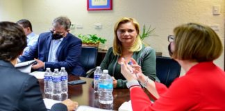 DESENTUERTOS: CHOCAN RODILLAS Y HASTA CHISPAS SALTAN