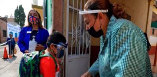 A 12 días, aumenta confusión por clases