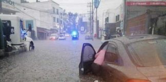 Tromba deja 53 zonas inundadas en Chihuahua; al menos un muerto