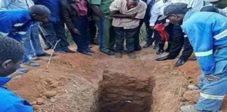 VIDEO: Pastor de Zambia se hace enterrar vivo con la promesa de resucitar. Murió