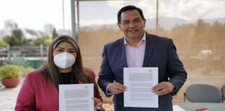 Firma Pérez Cuéllar convenio con Infonavit para acceder a recuperación de vivienda abandonada