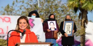 Se compromete gobernadora a lucha por las mujeres en campo algodonero