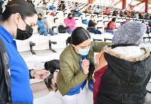 Tras zafarrancho, se extenderá vacunación anti Covid hasta el 17 de noviembre