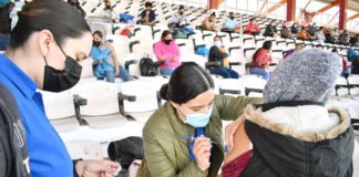 Tras zafarrancho, se extenderá vacunación anti Covid hasta el 17 de noviembre