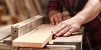 Empresa canadiense busca carpinteros mexicanos; ofrece 39 mil pesos al mes