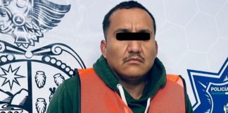 Plagia a jovencita de 18 años armado con R-15