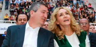 DESENTUERTOS: ANGÉLICA FUENTES OTRA VEZ EN OJO DEL HURACÁN