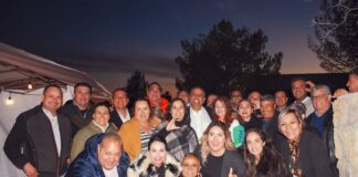 DESENTUERTOS: NECESITABA APOYO MORAL EL CABALLO Y ACUDIERON