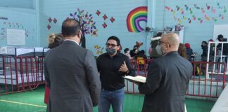 Personal del Consulado de EU visita albergue para migrantes Kiki Romero