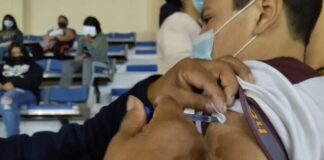 Descartan vacunar a menores de 5 a 12 años en el estado
