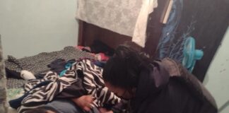 ¡Fue niña!; atienden policías parto de emergencia