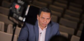 Alcalde anuncia programas de bacheo, recarpeteo y barrido mecánico