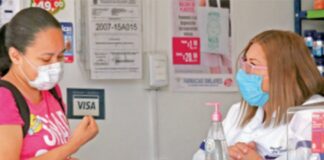 Cuentan con Seguro, pero gastan en salud 7 de cada 10