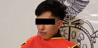 Descubren a guardia drogándose en maquila y reacciona furioso