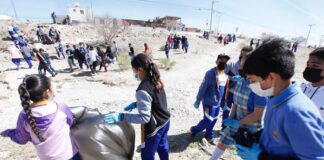 Alumnos de la Secundaria Técnica 95 y Servicios Públicos limpian en colonia Los Ojitos