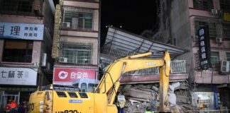 Suman 53 muertos por colapso de un edificio en China