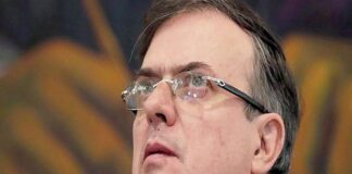 DESENTUERTOS: EBRARD TRAE SU NARIZ METIDA EN JUÁREZ