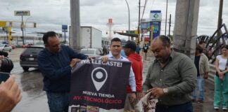 Inicia Municipio retiro de pendones publicitarios por contaminación