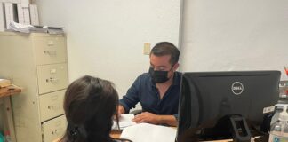 Impiden que mujer se arroje de puente