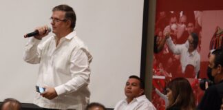 Recibe presidente municipal al canciller Marcelo Ebrard