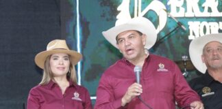 Promete alcalde que artistas de la Feria Juárez se presentarán en 2023 en Samalayuca