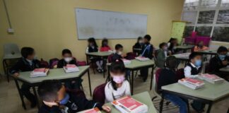 Jueza ordena restaurar el programa ‘Escuelas de Tiempo Completo’