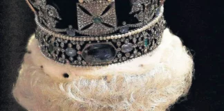 La última gran monarca; Carlos III heredero del trono