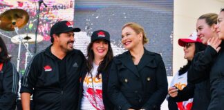 Pide gobernadora a OMA que mejore aeropuerto de Juárez