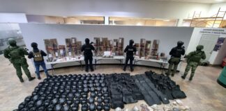 Catean casa de seguridad de Los Mexicles y encuentran equipo para armar a 100 sicarios