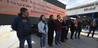 Entrega alcalde obras de pavimentación de la calle Mamey