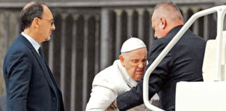 Por infección, internan al Papa a cuatro días de Semana Santa