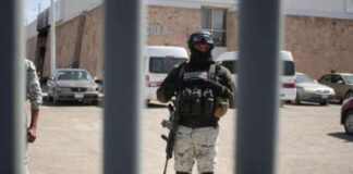 Detienen a funcionario del INM involucrado en incendio donde murieron 40