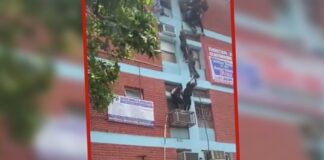 Estudiantes escapan del incendio de un edificio con cuerdas