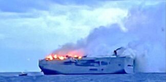 Se incendia un barco en Holanda con tres mil vehículos nuevos a bordo