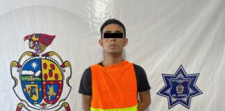 Arrestan a dos sujetos en posesión de un vehículo con reporte de robo