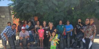 Continúa entrega de hule por temporada de lluvias en la ciudad