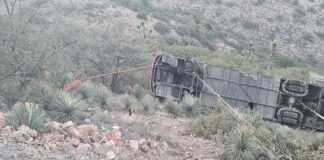 Accidente de autobús en SLP deja 10 muertos