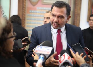 DESENTUERTOS: DEJA EN CLARO QUE VA POR LA REELECCIÓN