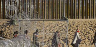 Oleada migrante se disparó en el cierre de 2023; El Paso en emergencia