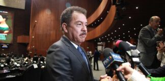 Propone Morena agandallarse afores para pago de pensiones